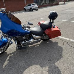 99 Suzuki intruder 1500 (C90)