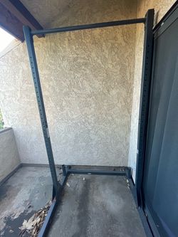 Squat rack - Pull up bar
