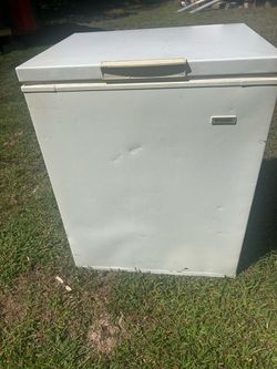 Frigidaire chest deep freezer
