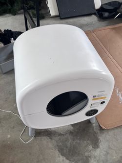 Automatic litter box