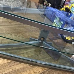 Corner Glass Table In Like New Conditions 