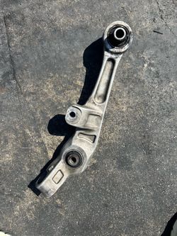G35 RIGHT CONTROL ARM
