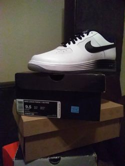 Air force size 9.5 asking 75 bucks. New new