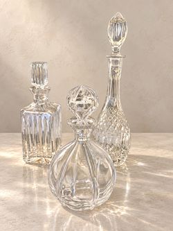 Elegant Cut-Glads Decanter Set & Ice Bucket Beautiful Barware