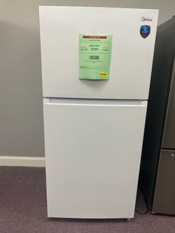 Midea 30” Top Freezer Refrigerator