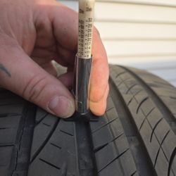 Hankook Ventus S1 Noble2 H452 All-Season Tire - 245/50R20 102V