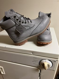 Timberland Brogue Sz 9.5 ***New In A Box***