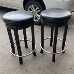 2 Bar Stools