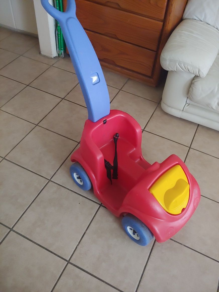 Carrito para bebe le falta el bolante pero esta buenas condiciones