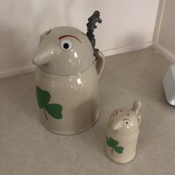 Rare Dooley Stein And Salt Shaker