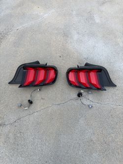 Oem 2022 mustang gt rear lights