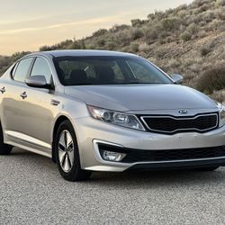 2013 KIA OPTIMA HYBRID 46.000 MILES ONLY 🔥 
