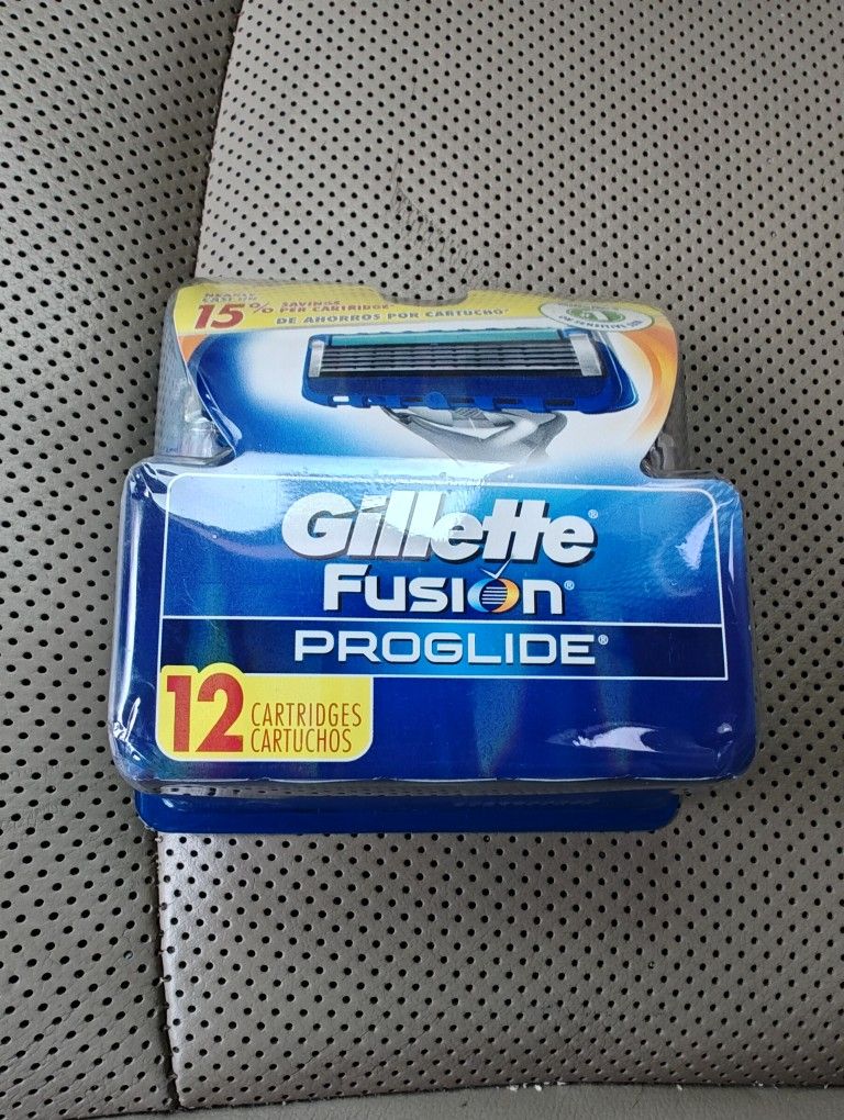 Gillette Fusion Cartridges 12 PCs New