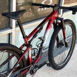 Specialized Epic 2023 Size Small 