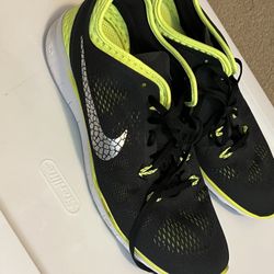 Nike TR Fit 5           Size 12 Women’s 