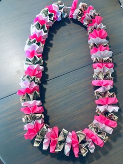 Graduation leis