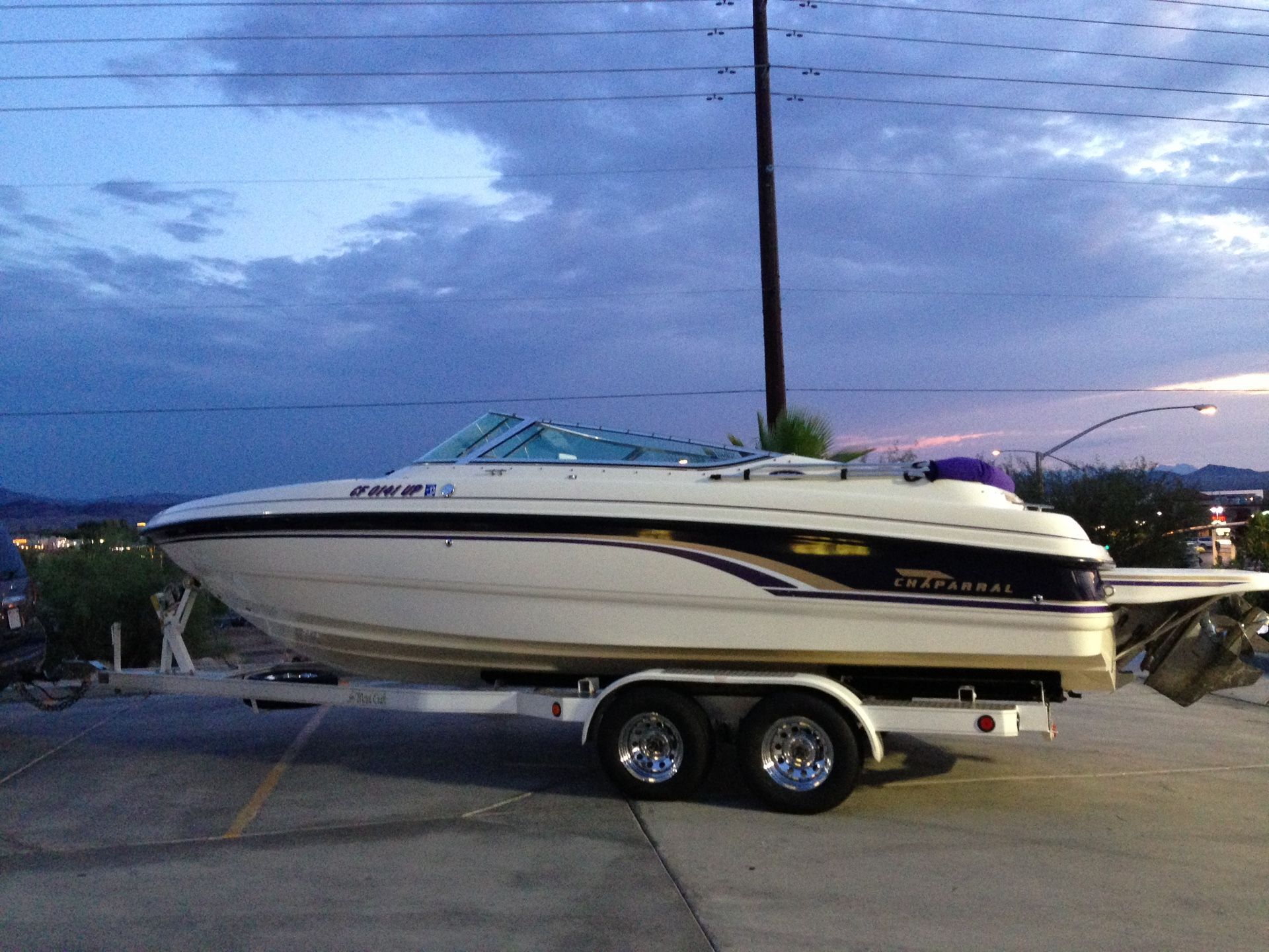2000 Chaparral 27 foot