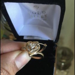 14k yellow go Diamond weight 0.50  Gold weight (6.5) grams  Never been used!  From gold valley store