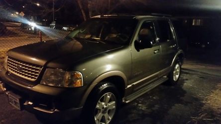 2004 Ford Explorer