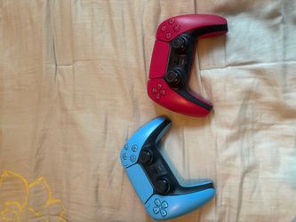PS5 CONTROLLERS