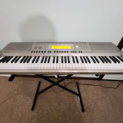 Casio WK-200 Keyboard