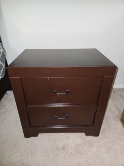 King size bed with dresser, no mirror, and night stand tabel