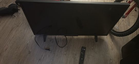 40" MAGNAVOX smart tv