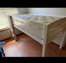 Free bed frame