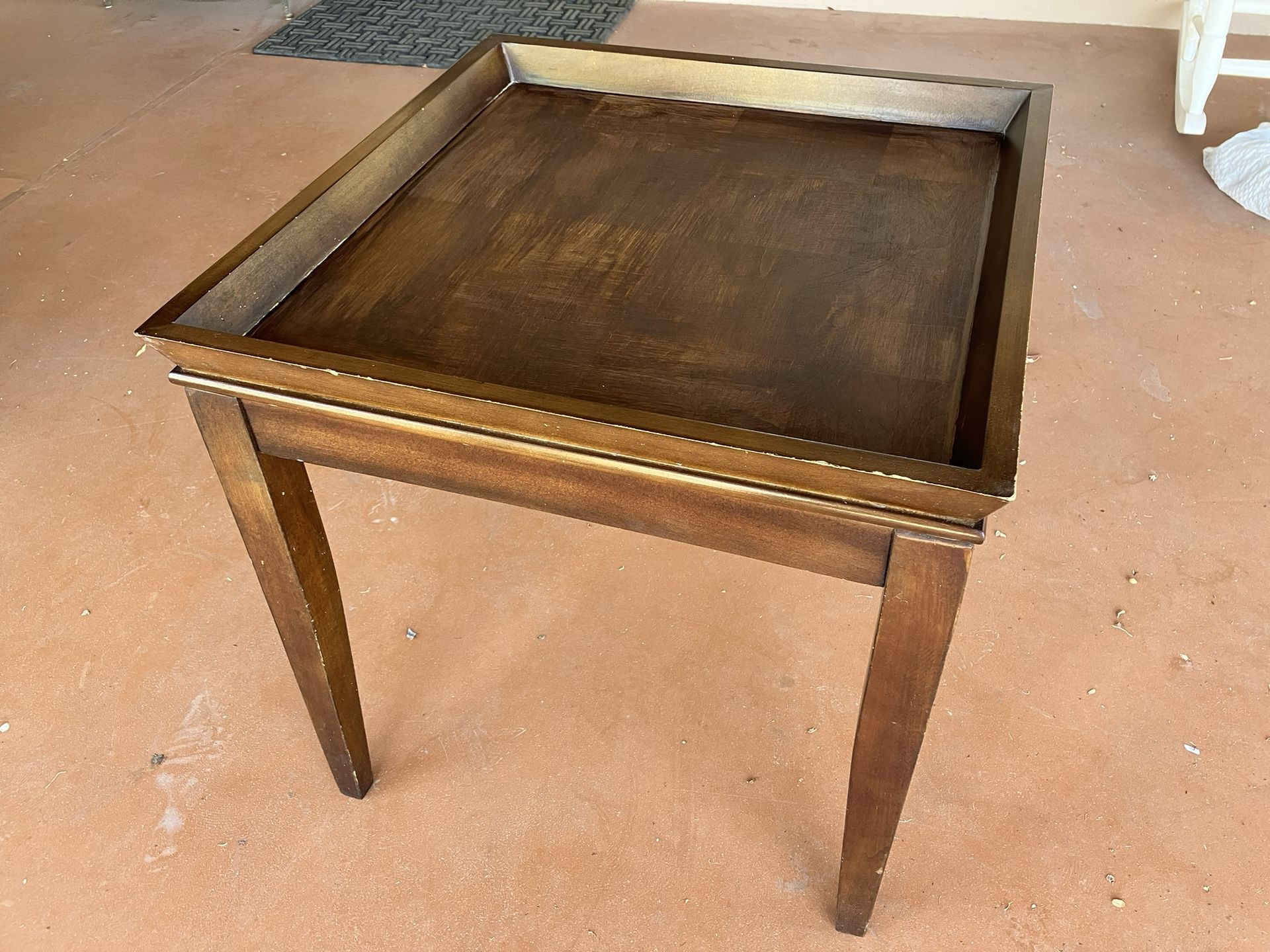 End Table / Side Table