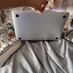 Macbook Monterrey 13 Inches 