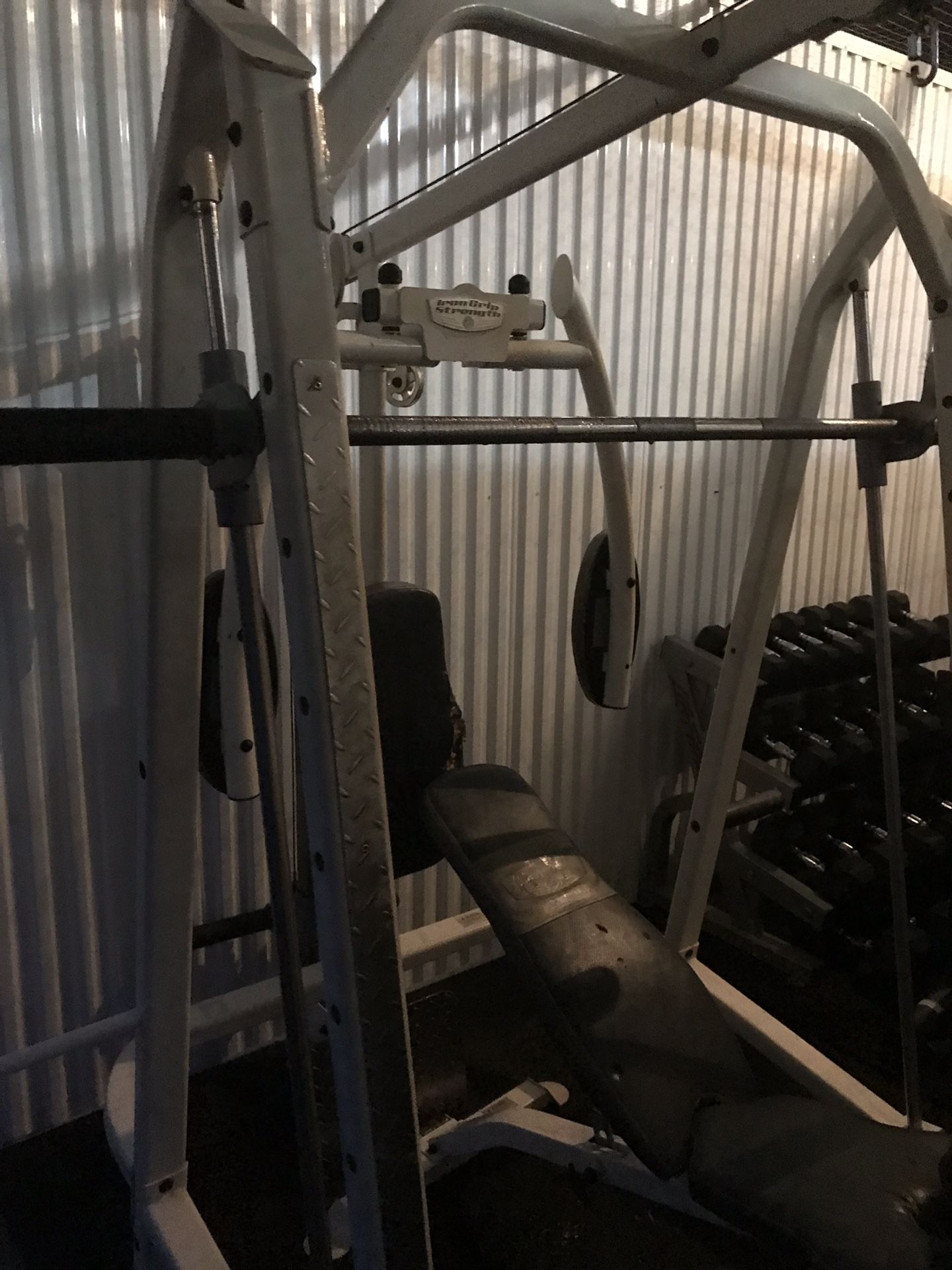IRON GRIP STRENGTH SMITH MACHINE ADJUSTABLE WEIGHT BENCH AND