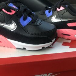 Girl Air Maxes