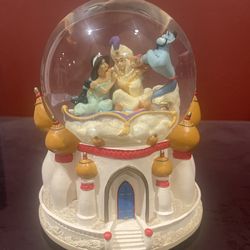 Vintage Disney Aladdin musical snow globe