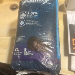 Goodnite Pamper  S/M  14 Count   Xl 9 Count 