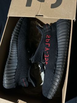 Yeezy (bred) size 10 beater