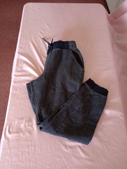 Under armour women's sweatpants size medium