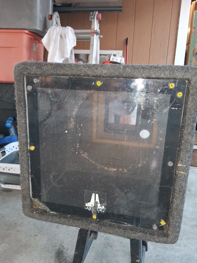 JL AUDIO 12 inch Speaker Box