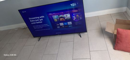 HISENSE TV 60"