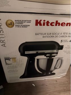 Black KitchenAid stand mixer (new/unopened)