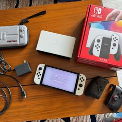 Nintendo Switch 1 OLED W/ Box And Accessories 