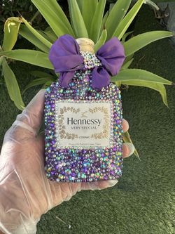 Purple bottle, Decorated Bottle, Empty bottle, Purple decor, Purple , Rhinestone bottle, Glass bottle, Birthday bottle