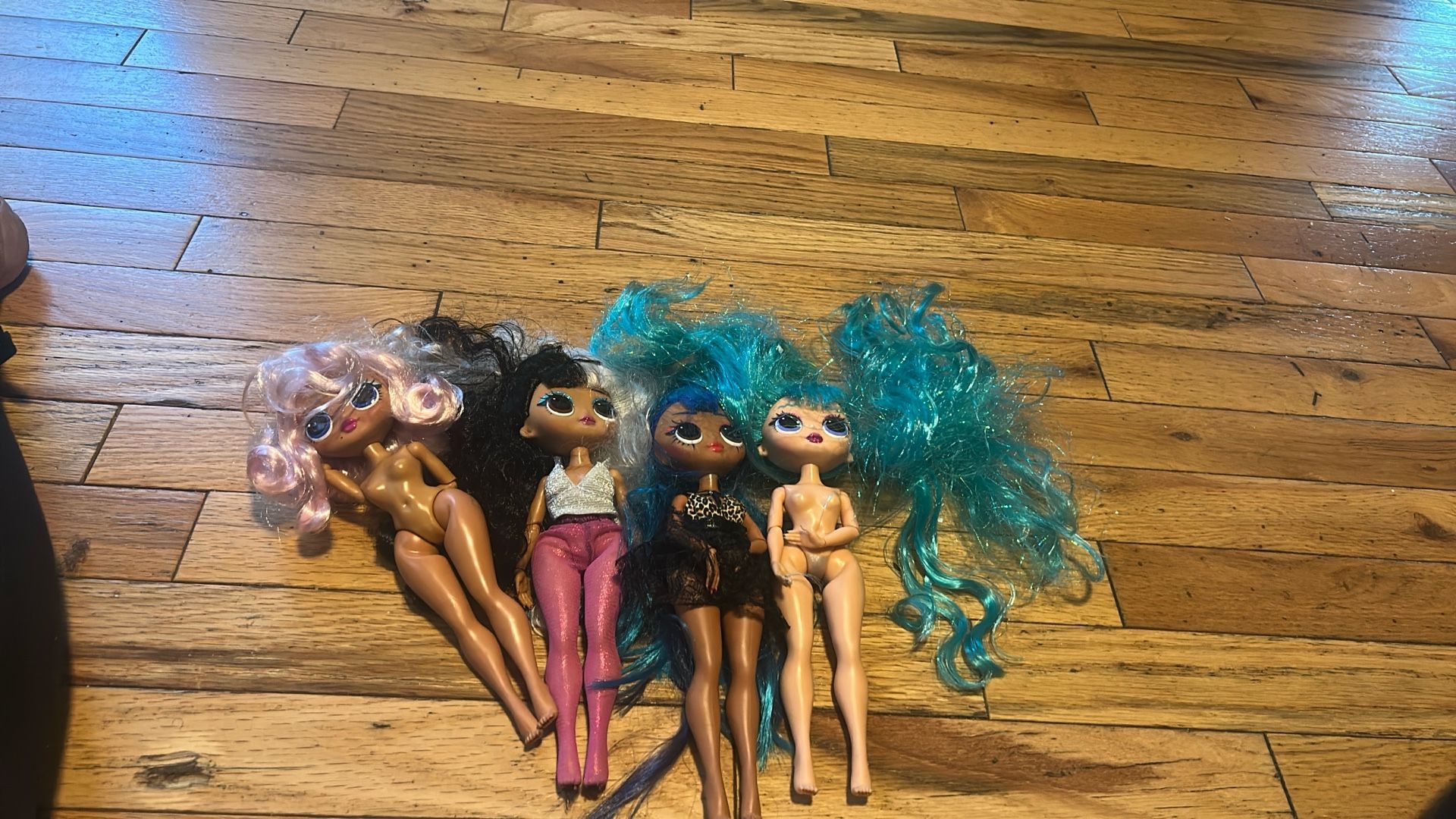 4 count dolls