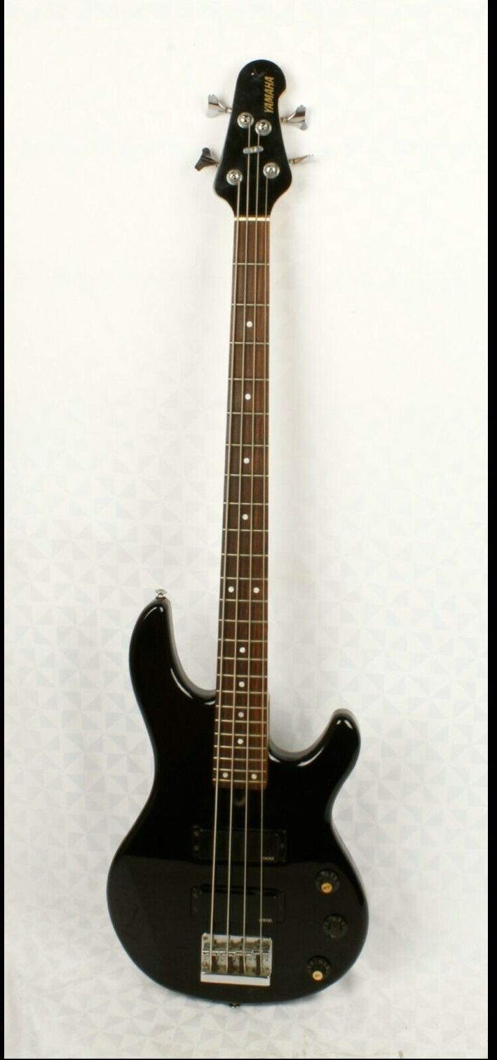 Rear Yamaha BBN4III Electric Bass Guitar 4 String Black