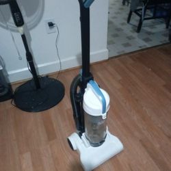 Black+Decker Vacuum 