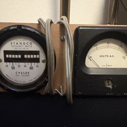 Standco reed-type frequency meter