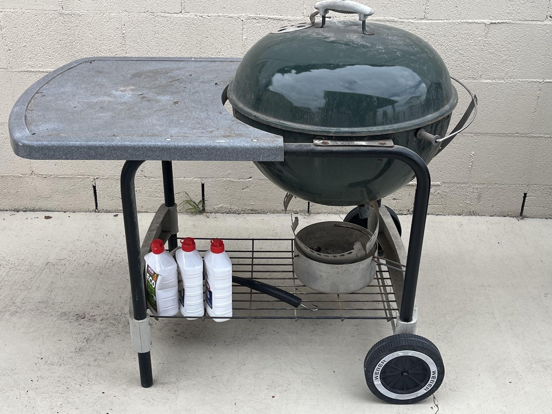 Charcoal BBQ Grill 