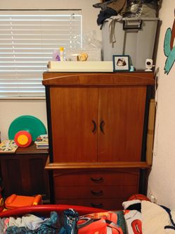 Armoire + dresser combo