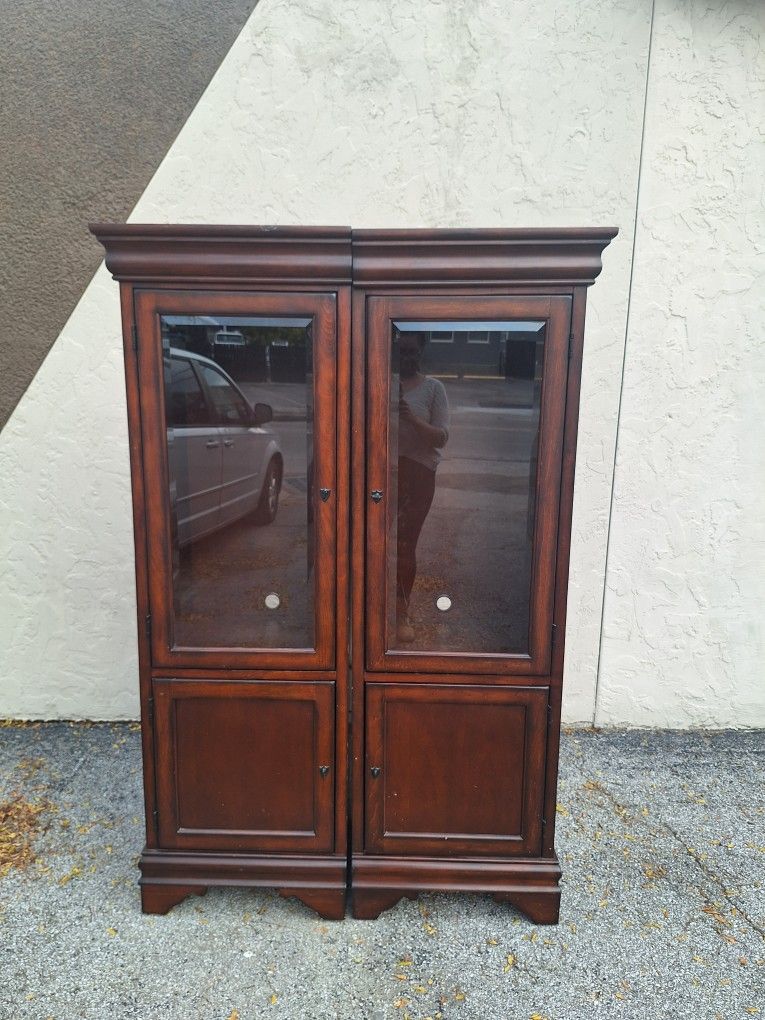 Beautiful Pair of 3 Tier Display & Storage Cabinet w/ Tempered Glass Shelves