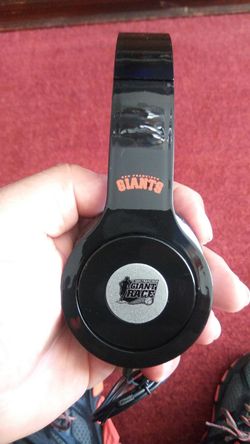 GIANTS HEADPHONES