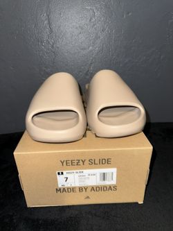 Yeezy Slide Pure 